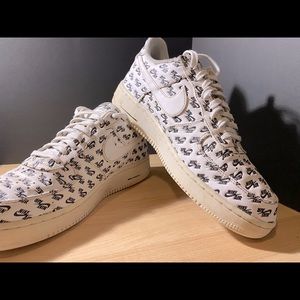 Nike Air Forces 1 Low 07 Qs All Over Logo White’s